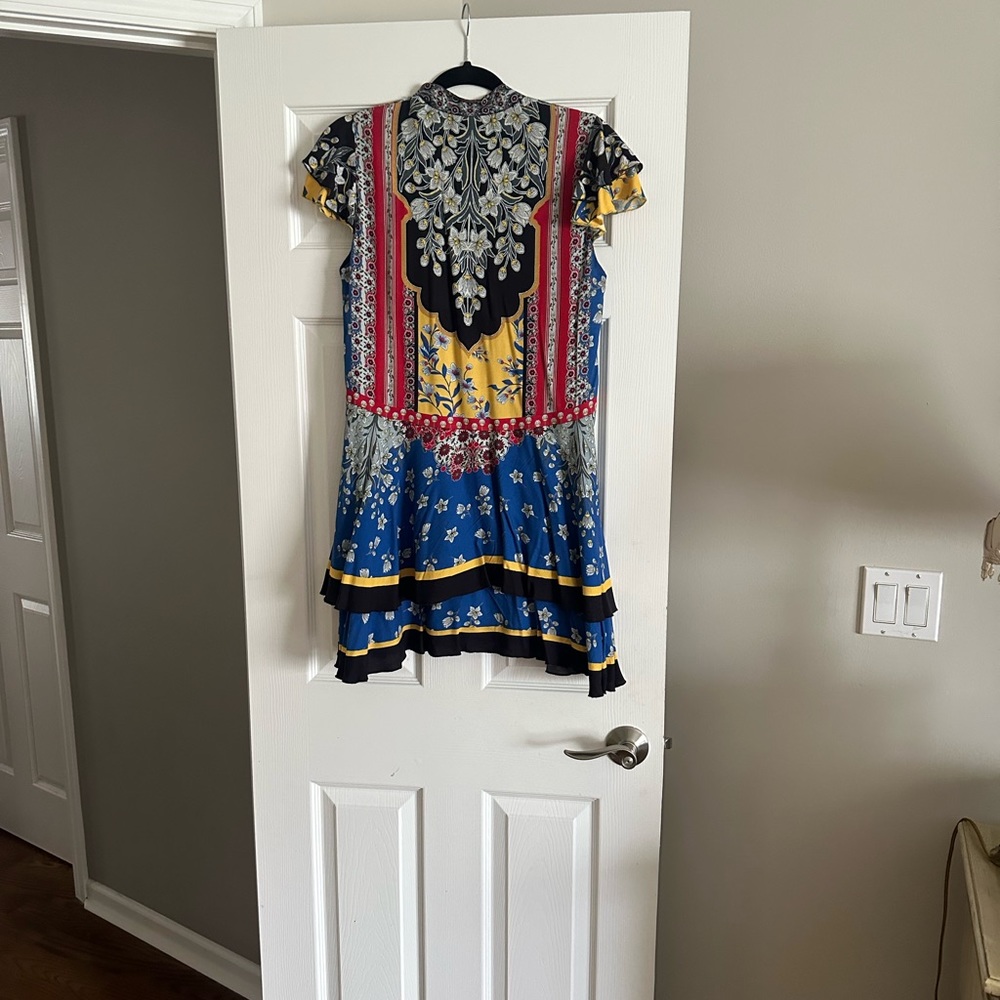 Alice+Olivia dress size xs/tp fit size S,M - Picture 3 of 4